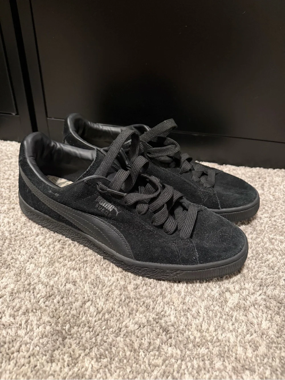 Puma Men’s Black Suede Low-Top Sneakers